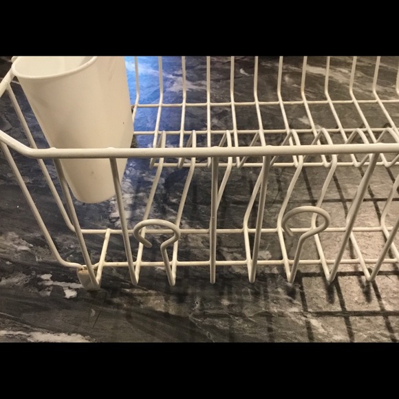 Rubbermaid Metal White Dish Drainer - Picture 5 of 6
